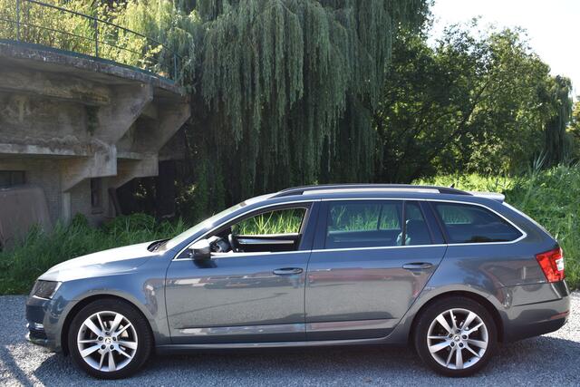 Skoda OCTAVIA Combi 1.0 TSI Greentech Business Edition TREKHAAK/NAVI/CARPLAY