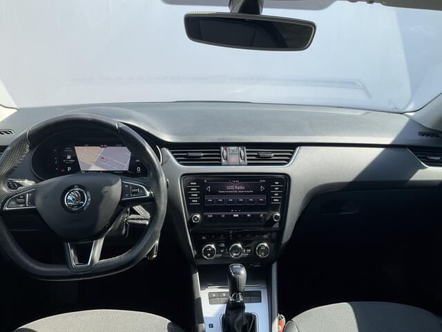 Skoda OCTAVIA Combi 1.6 TDI Automaat Clever Edition Navi Stoelverw. Trekhaak