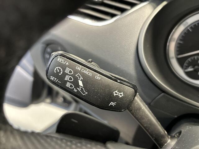 Skoda OCTAVIA Combi 1.5 TSI 150pk DSG Greentech Business Edition · Apple/Android Car Play · Navigatie · P-Sensoren · Cruise Control · Afneembare Trekhaak · 17'' Inch ·