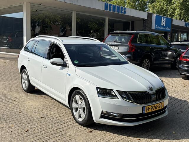 Skoda OCTAVIA Combi 1.5 TSI Greentech Style Xenon ACC stoelverwarming