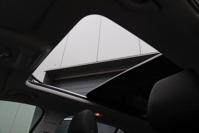 Skoda OCTAVIA Combi 1.4 TSI Greentech Style Business, Pano, Carplay