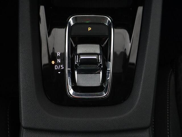 Skoda OCTAVIA 1.4 TSI iV PHEV Business Edition | Trekhaak | Stoel & stuurverwarming | Head-Up | Adaptive cruise | Memory | Parkeerhulp | Digital Cockpit | Achterbankverwarming | Carplay | Plug In