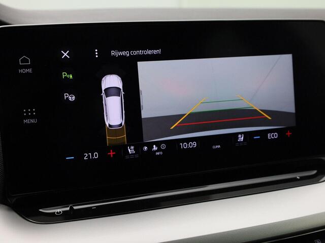 Skoda OCTAVIA Combi 1.4TSI 150kW/204PK iV PHEV Business Edition Plus · Panoramadak · Camera + Parkeersensoren · Leder