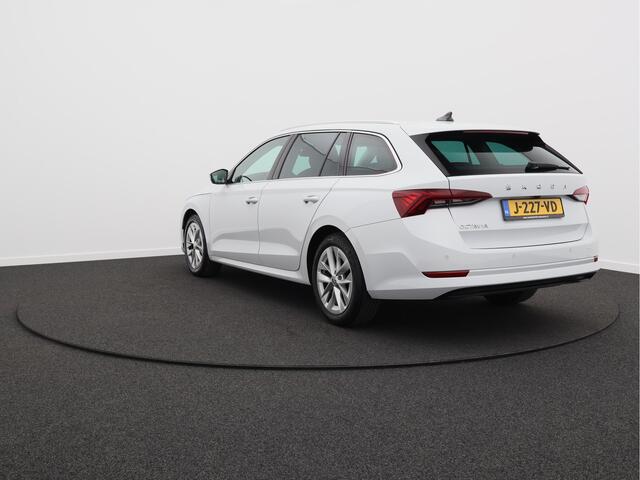 Skoda OCTAVIA Combi 1.0 TSI Business Edition Plus/ trekhaak/ zeer mooi!