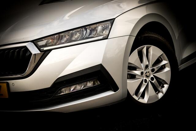 Skoda OCTAVIA Combi 1.0 TSi Business Edition | Virtual Cockpit | Trekhaak | Sportstoelen | PDC | Climate Control