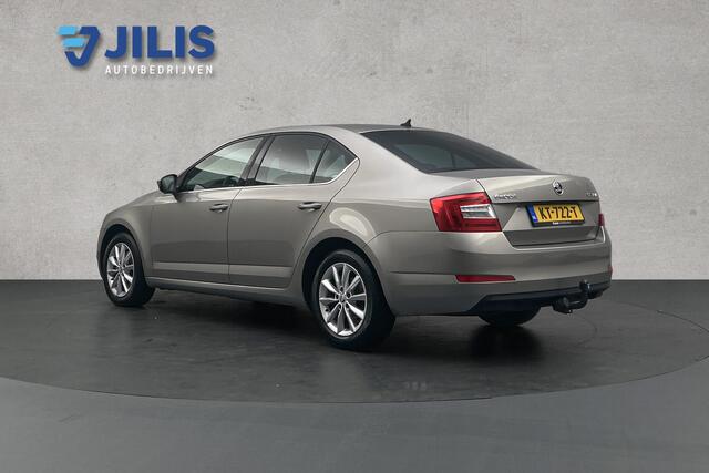 Skoda OCTAVIA 1.0 TSI Greentech Ambition Business | Cruise control | Half lederen bekleding | Parkeersensoren
