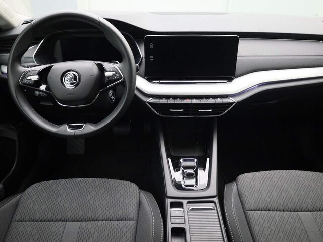 Skoda OCTAVIA Combi 1.0 TSI 110PK Business Edition Plus DSG automaat · Navigatie · Parkeersensoren · Stoelverwarming · Garantie tot november 2027 of 100000km