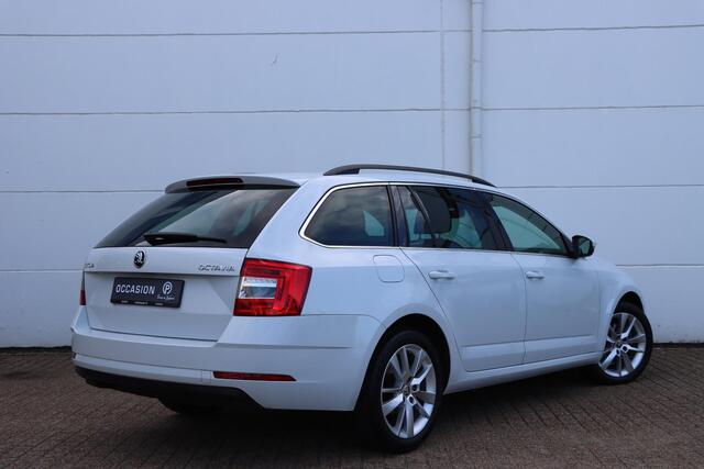 Skoda OCTAVIA Combi 1.4 TSI Greentech Style Business