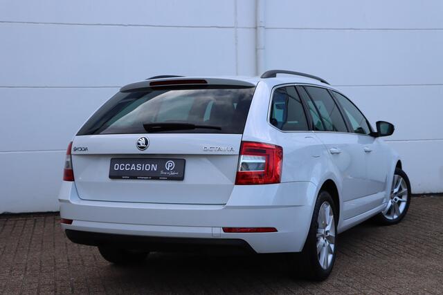 Skoda OCTAVIA Combi 1.4 TSI Greentech Style Business