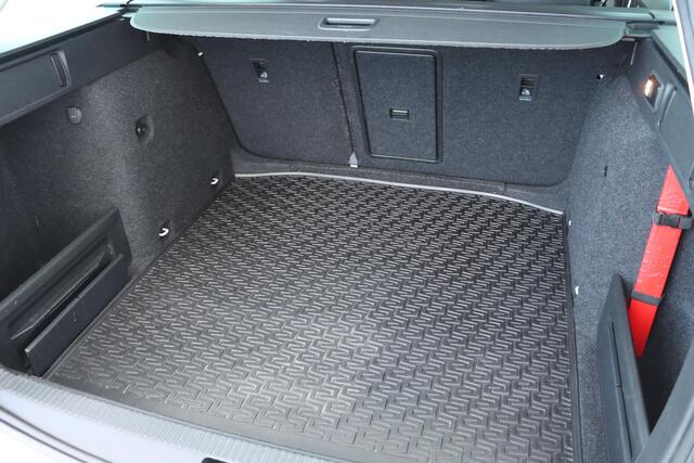 Skoda OCTAVIA Combi 1.4 TSI Greentech Style Business