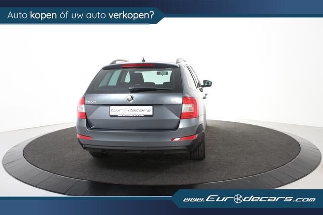 Skoda OCTAVIA 2.0 TDI Elegance *DSG*Navi*Trekhaak*Stoelverwarming*