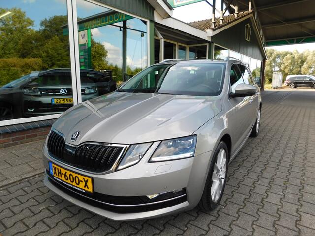 Skoda OCTAVIA 1.0TSI 116PK DSG STYLE!! All-in Prijs! Trekhaak!