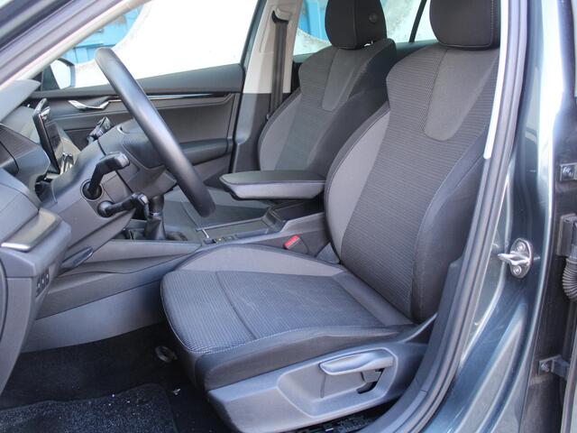 Skoda OCTAVIA Combi 1.0 TSI Business Edition | TREKHAAK | NAVIGATIE | ACHTERUITRIJCAMERA |