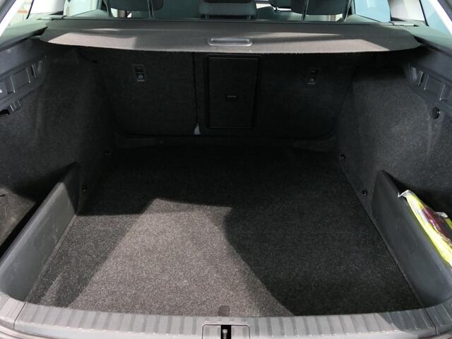 Skoda OCTAVIA Combi 1.0 e-TSI Business Edition Plus - Navi, stoelverwarming, adaptive cruise, apple carplay / android auto