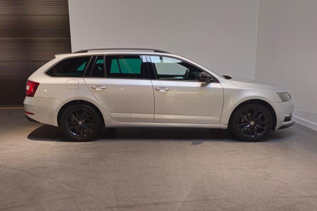 Skoda OCTAVIA Combi 1.5 TSI Greentech Sport Business - Apple Carplay/Android Auto - Navi