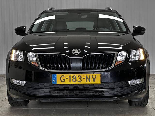 Skoda OCTAVIA Combi 1.0 TSI Greentech Business Edition/ Trekhaak!/ Stoelverw./ 16''LMV/ DAB+/ Apple+Android/ Half-LEDER/ Clima/ Navi/ Cruise/ Bluetooth/ Multi.LEDER.Stuur/ Elek.Pakket/ Isofix/ PDC Achter.