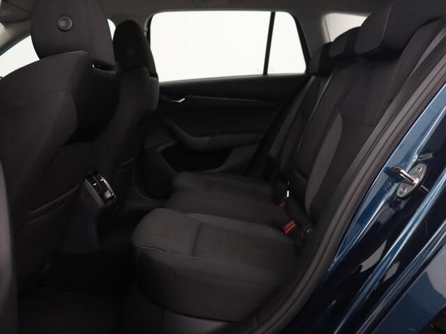 Skoda OCTAVIA Combi 1.4 TSI iV PHEV Business Edition Plus | Stoel & stuurverwarming | Adaptive cruise | Carplay | Navigatie | DAB | Lane assist | LED