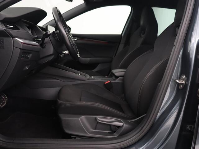 Skoda OCTAVIA Combi 1.0 e-TSI Sport Bns | Automaat | Carplay | Cruise Control | LED | Sfeer verlichting | Climate controle | PDC | Sportstoelen | DAB+