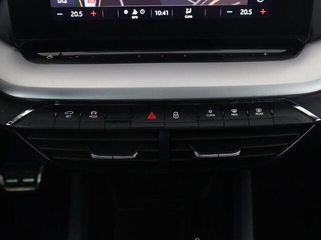 Skoda OCTAVIA Combi 1.0 e-TSI Sport Bns | Automaat | Carplay | Cruise Control | LED | Sfeer verlichting | Climate controle | PDC | Sportstoelen | DAB+