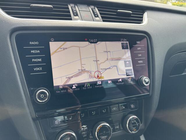 Skoda OCTAVIA Combi 1.0 TSI Greentech Ambition Business Carplay / Navigatie / Stoelverwarming