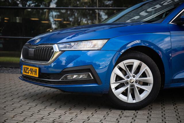 Skoda OCTAVIA Combi 1.5 TSI Greentech Style , Keyless entry/start, Achteruitrijcamera, Adap. cruise,