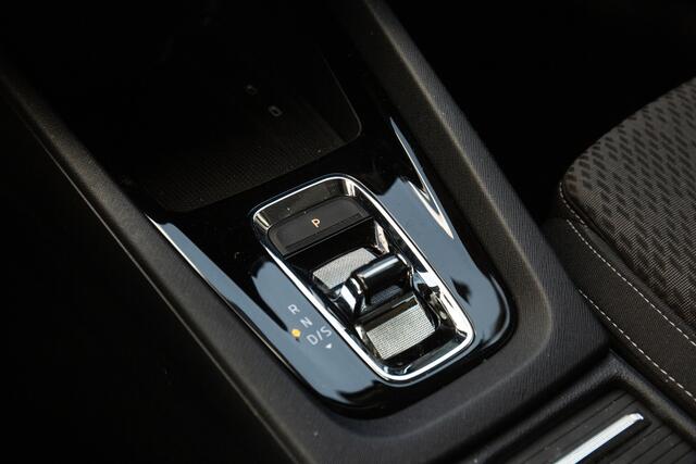 Skoda OCTAVIA Combi 1.5 TSI Greentech Style , Keyless entry/start, Achteruitrijcamera, Adap. cruise,