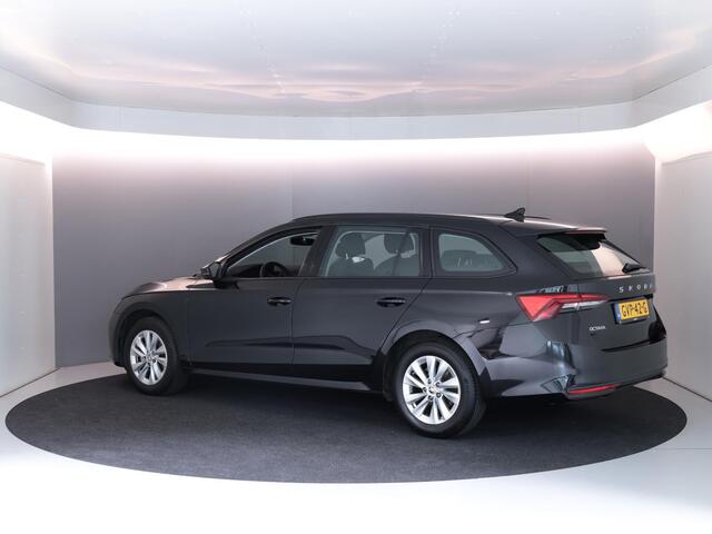 Skoda OCTAVIA Combi 1.5 TSI Edition 115 pk | Verlengde garantie | Navigatie via App | Parkeersensoren | LED koplampen | Apple Carplay/Android Auto |