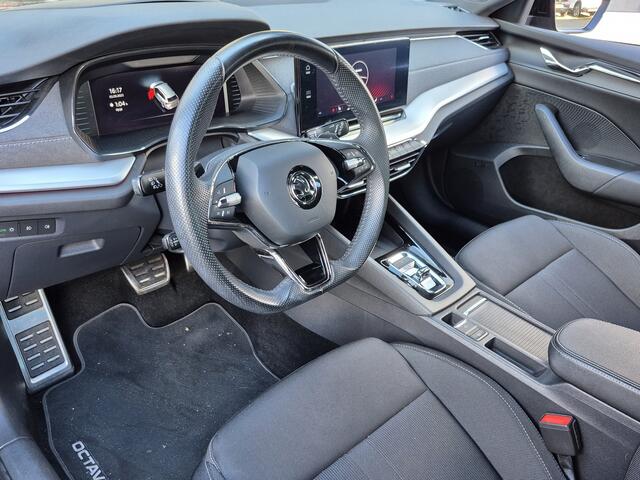 Skoda OCTAVIA Combi 1.4 TSI iV PHEV Sportline Business Wordt Verwacht | Plug In Hybrid | Trekhaak | Sportstoelen | 19 inch velgen | Electrische Achterklep | Stoelverwarming | Electrische Stoelverstelling | Erg Gave Uitvoering !!