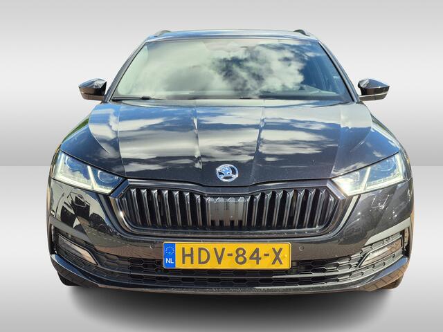Skoda OCTAVIA Combi 1.4 TSI iV PHEV Sportline Business Wordt Verwacht | Plug In Hybrid | Trekhaak | Sportstoelen | 19 inch velgen | Electrische Achterklep | Stoelverwarming | Electrische Stoelverstelling | Erg Gave Uitvoering !!