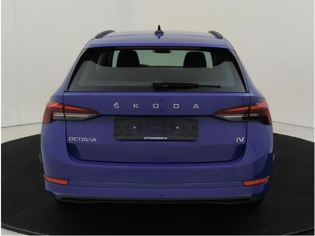 Skoda OCTAVIA Combi 1.4 TSI iV PHEV Business Edition | Keyless | Parkeersensoren | Navigatie | Cruise control | Elektrisch inklapbare buitenspiegels | Draadloze telefoonlader | CarPlay |