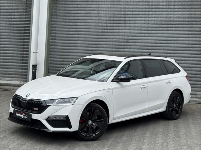 Skoda OCTAVIA Combi 1.4 TSI 245pk RS iV PHEV Business Pano Keyless Ambiente Verlichting Park Assist