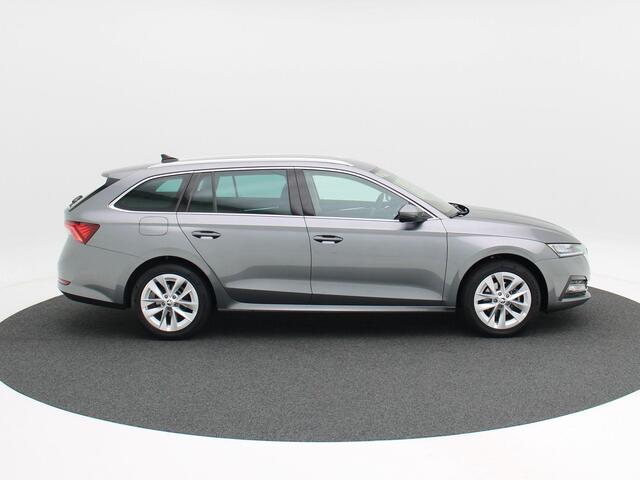 Skoda OCTAVIA Combi 1.0 e-TSi 110 Pk Automaat Business Edition Plus | Trekhaak | Adaptive Cruise | Carplay | LED | parkeersensoren | Elektrische Achterklep | 17 Inch | 61.342 Km