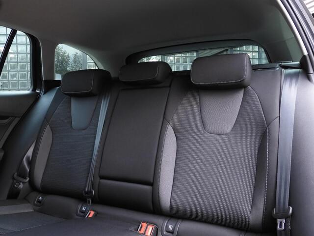 Skoda OCTAVIA Combi 1.4TSi PHEV BUSINESS ED/ ADAPTIVE CRUISE/ SFEERVERLICHTING/ ELEKT. KLEP/ PDC V+A