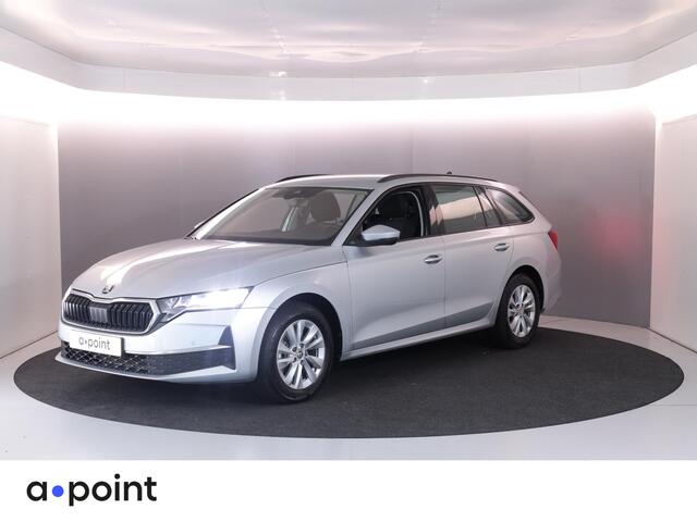 Skoda OCTAVIA Combi 1.5 TSI Edition 115 pk | Verlengde garantie | Navigatie via App | Parkeersensoren | Apple Carplay/Android Auto | Stoelverwarming |