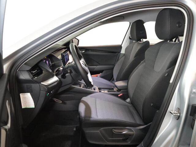 Skoda OCTAVIA Combi 1.5 TSI Edition 115 pk | Verlengde garantie | Navigatie via App | Parkeersensoren | Apple Carplay/Android Auto | Stoelverwarming |