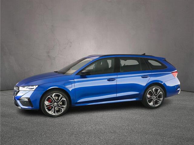 Skoda OCTAVIA Combi RS iV Business 1.4 TSI PHEV 245pk DSG Automaat Trekhaak, Adaptive cruise control, Head up display, LED matrix koplampen, Achteruitrijcamera, Verwarmde voorruit