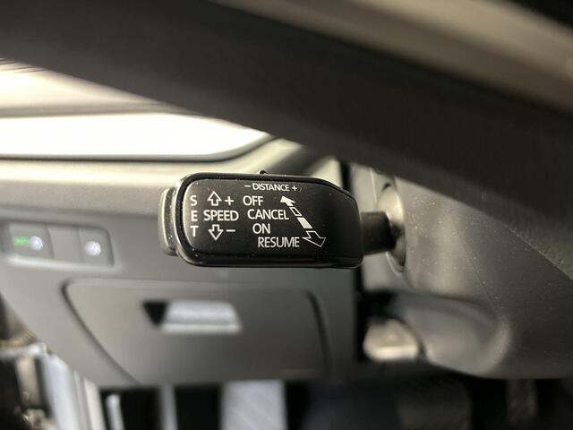 Skoda OCTAVIA Combi 1.5 TSI 115pk DSG MHEV Business Edition Plus · Camera · Apple/Android Car Play · Elek. Trekhaak · P-Sensoren · Elek. Achterklep · 17'' Inch · Garantie t/m 29-09-2028 of 100.000km