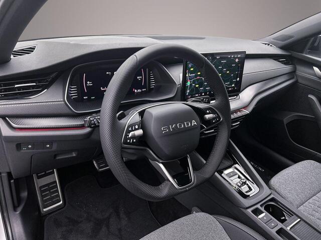 Skoda OCTAVIA Sportline Business 1.5 eTSI 150pk DSG Automaat Trekhaak, Achteruitrijcamera, Navigatie, Cruise control, Stuurwiel verwarmd, Stoelverwarming, Parkeersensoren