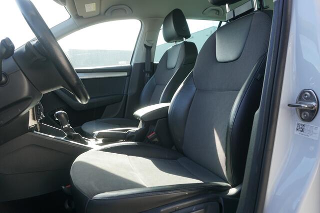 Skoda OCTAVIA Combi 1.0 TSI Automaat Clever Edition | PARELMOER WIT | TREKHAAK | STOELVERW. |