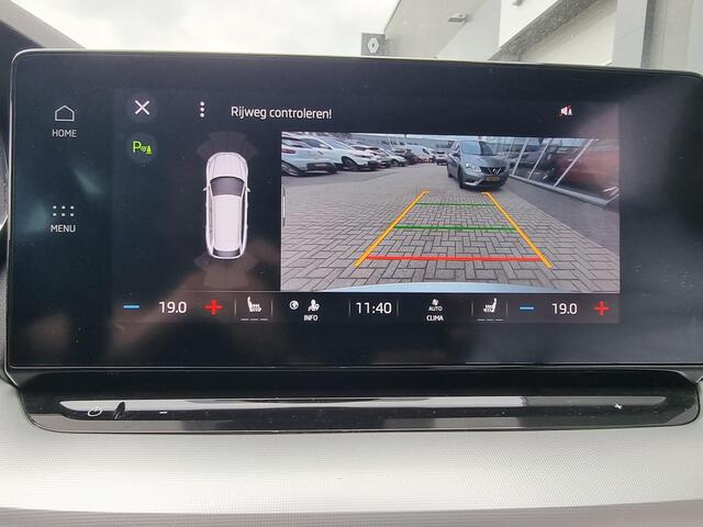 Skoda OCTAVIA Combi 1.0 TSi 110 Business Edition | Stoelverwarming | Achterrijcamera | Climate Control |