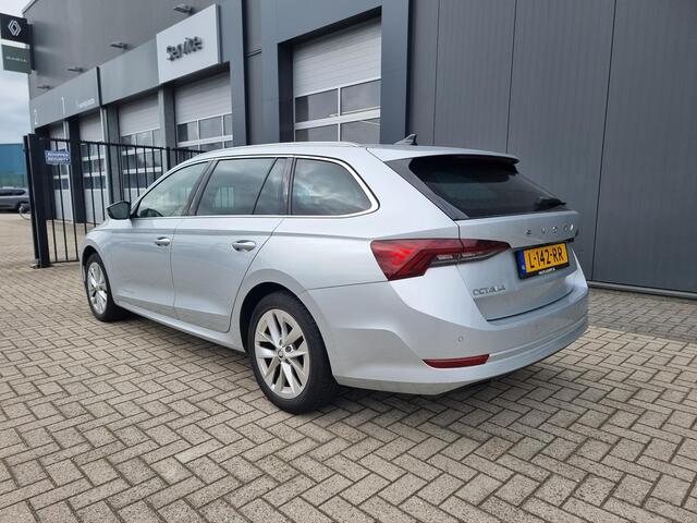 Skoda OCTAVIA Combi 1.0 TSi 110 Business Edition | Stoelverwarming | Achterrijcamera | Climate Control |