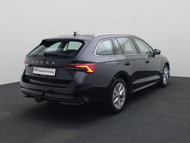Skoda OCTAVIA Combi 1.5 TSI MHEV 110kW/150PK Selection · Trekhaak · Camera + Parkeersensoren · App connect · Garantie tot januari 2027