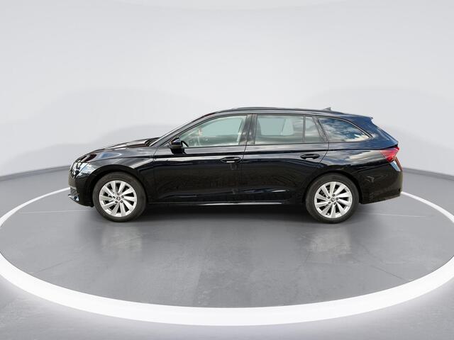 Skoda OCTAVIA Combi 1.5 TSI 115pk DSG MHEV Business Edition Plus · Camera · Inklap. Trekhaak · Keyless · Elek. Achterklep · Apple/Android Car Play · ACC · Garantie t/m 29-09-2028 of 100.000km