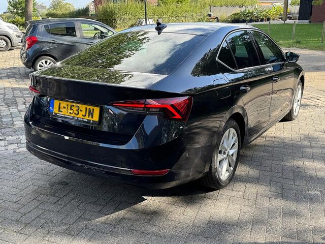 Skoda OCTAVIA 1.0 TSI Bns Edition Plus ecc,1/2leer,digidash,lmv,navi,pdc,chroom