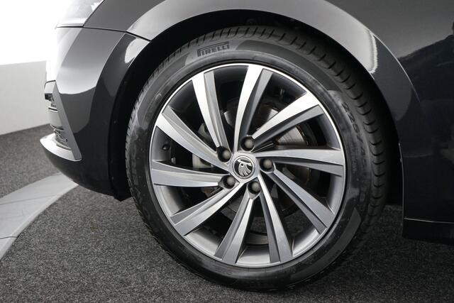 Skoda OCTAVIA Combi 1.0 e-TSI Sport Business | ACC | Stuur verwarming