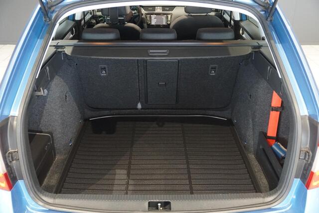 Skoda OCTAVIA Combi 1.8 TSI Greentech Style Business 180PK + PANO / CAMERA / BI-XENON / KEYLESS