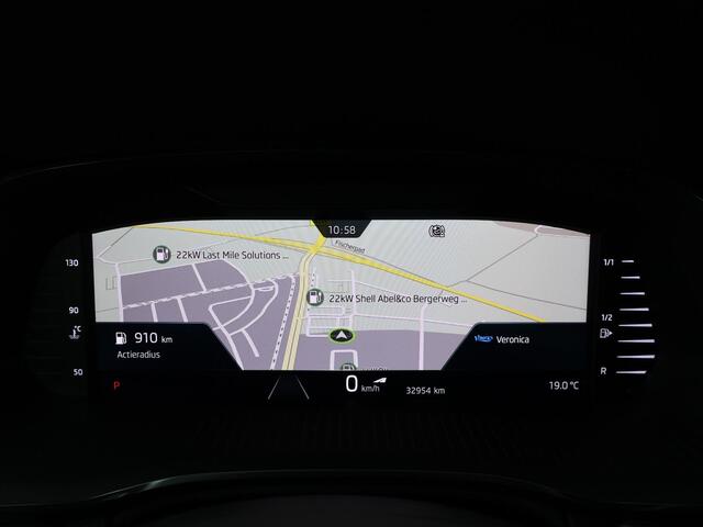 Skoda OCTAVIA Combi 1.0 e-TSI Business Edition | 110 PK | Automaat | Trekhaak | volledig digitaal display | navigatie