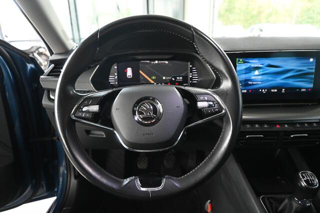 Skoda OCTAVIA Combi 1.0 TSI Business Edition Clima Carplay Virtual Cockpit Rijklaarprijs Inruil Mogelijk!