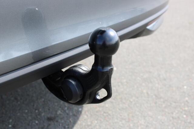 Skoda OCTAVIA Combi 1.5 TSI MHEV Business Edition |TREKHAAK|ACC|KEYLESS|LED-MATRIX|