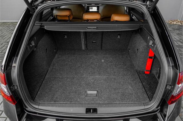 Skoda OCTAVIA Combi 1.5 TSI Sportline Leder Navi Virtual Cockpit 18"